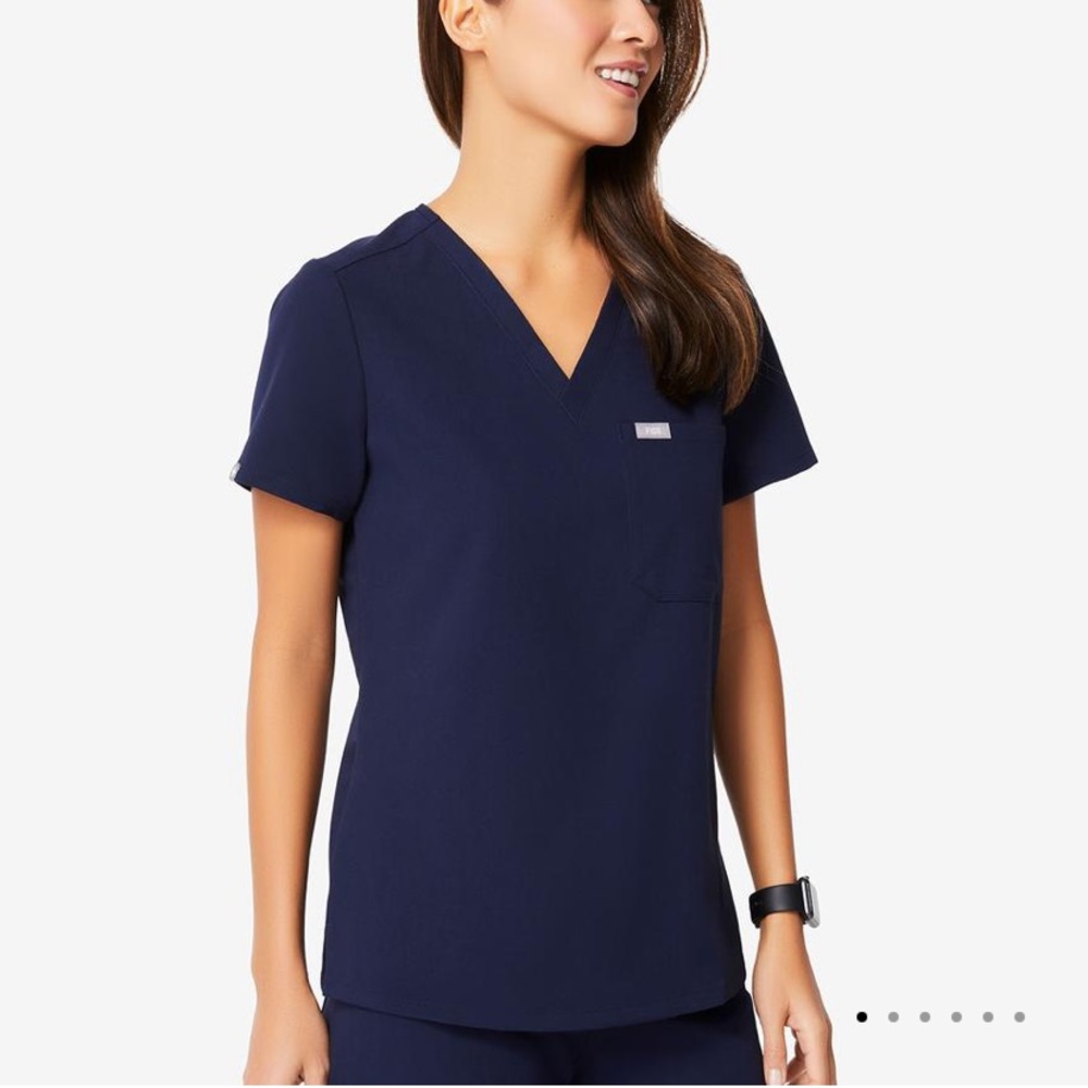 Figs Navy Catarina- One-Pocket Scrub Top XS
